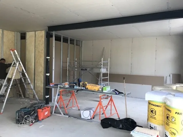 Merlino isolation à Valence